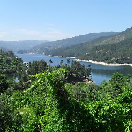 Hotel Lagoa Azul Do Geres Bagian luar foto